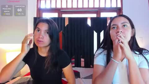 Snapshot of soffy_and_mia chatting on October 2025 12:30:01 PM soffy and mia online show from October 2025 12:30:01 PM