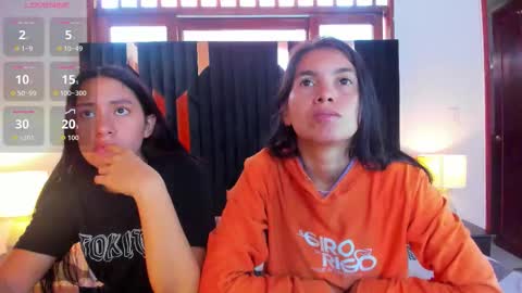 Snapshot of soffy_and_mia chatting on November 2025 12:59:02 PM soffy and mia online show from November 2025 12:59:02 PM