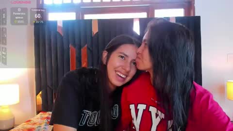 Snapshot of soffy_and_mia chatting on November 2025 12:27:02 PM soffy and mia online show from November 2025 12:27:02 PM