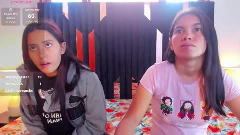 Snapshot of soffy_and_mia chatting on November 2025 01:36:01 PM soffy and mia online show from November 2025 01:36:01 PM