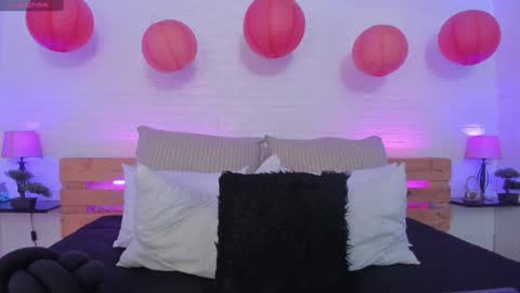 Snapshot of sofi_bakerrr chatting on December 2024 11:33:01 AM Sofia online show from December 2024 11:33:01 AM