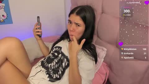 Snapshot of sofi_perezz chatting on March 2025 05:03:02 AM sofi online show from March 2025 05:03:02 AM