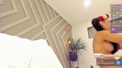 Snapshot of sofia_goez_ chatting on January 2025 10:40:01 AM Sofia online show from January 2025 10:40:01 AM