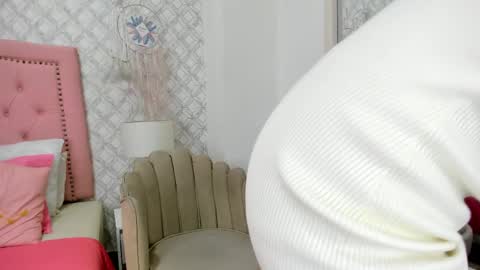 Snapshot of sofia_martinez9 chatting on May 2026 08:03:01 PM sofia_martinez9 online show from May 2026 08:03:01 PM