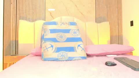 Sofia online show from April 2026 03:22:01 AM