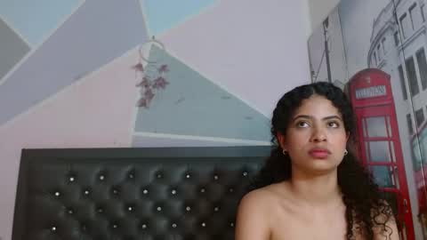 Snapshot of sofia_osiio chatting on May 2026 03:11:01 PM SARA online show from May 2026 03:11:01 PM