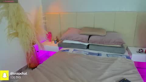 SOFIA PAMELA online show from November 2025 07:03:01 PM