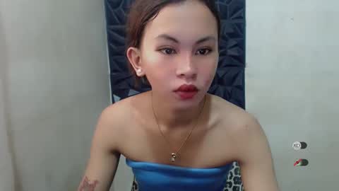 Snapshot of sofia_sweetheart18 chatting on October 2025 01:17:02 AM sofia_sweetheart18 online show from October 2025 01:17:02 AM