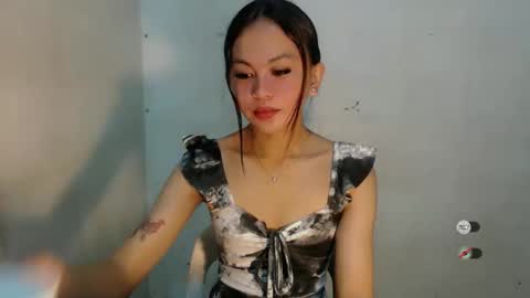 Snapshot of sofia_sweetheart18 chatting on December 2025 02:48:01 PM sofia_sweetheart18 online show from December 2025 02:48:01 PM