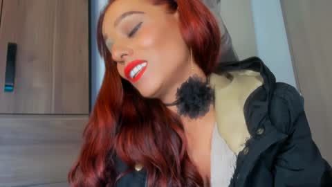 Snapshot of sofia_swett_03 chatting on December 2024 06:28:02 AM laura online show from December 2024 06:28:02 AM