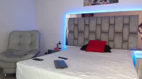 sofia_velez26 online show from June 2026 08:15:01 PM