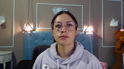 Snapshot of sofia_white3 chatting on November 2025 11:03:01 AM Sofa online show from November 2025 11:03:01 AM