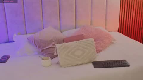 Snapshot of sofiaa_cortes chatting on July 2026 11:31:02 AM Sofi online show from July 2026 11:31:02 AM
