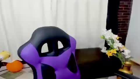 sofia online show from February 2025 10:10:02 PM