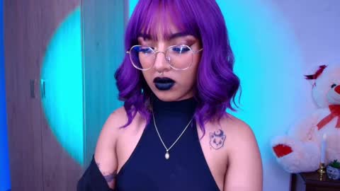 Sofia online show from February 2025 10:07:02 AM