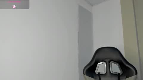 Sofia online show from February 2026 01:17:01 PM