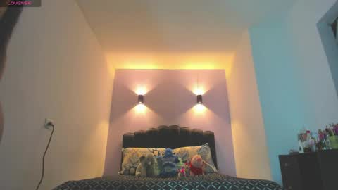 Sofia online show from April 2026 04:41:01 AM