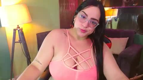 Snapshot of sofiadavis_23 chatting on November 2025 02:43:02 PM SOFIA online show from November 2025 02:43:02 PM