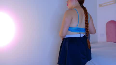 SOFIA DIAMOND  online show from June 2026 07:25:01 PM