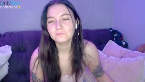 Snapshot of sofiafaerie chatting on December 2024 07:00:02 PM sofiafaerie online show from December 2024 07:00:02 PM