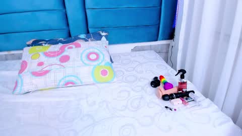 Sofia Miller  online show from January 2025 08:13:02 AM