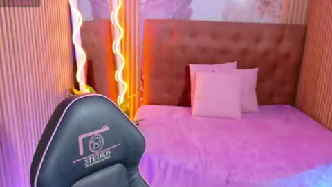 Snapshot of sofiapalmer_tay chatting on July 2026 11:39:02 AM SOFI online show from July 2026 11:39:02 AM