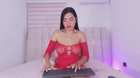 Snapshot of sofiavelezz_ chatting on February 2026 11:50:01 AM Sofia Velez online show from February 2026 11:50:01 AM