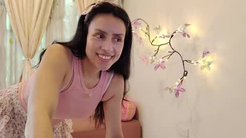 Sofi Bella online show from May 2026 07:15:01 PM