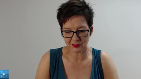 Sofie Velvet online show from September 2025 06:04:02 AM