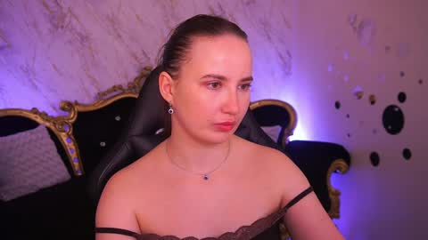 Sofie online show from April 2026 03:18:01 AM