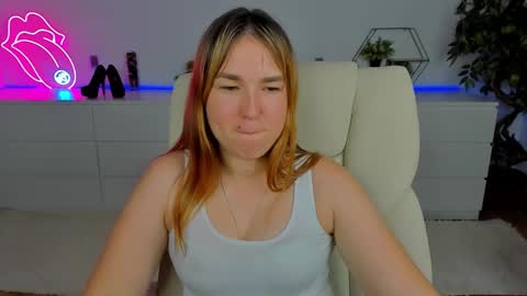 Snapshot of sofii_darling chatting on November 2025 06:39:01 PM sofii_darling online show from November 2025 06:39:01 PM