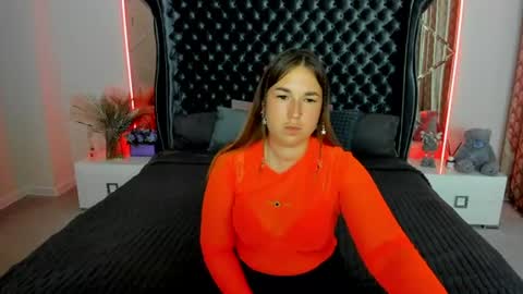 sofii_darling online show from July 2026 04:33:01 PM