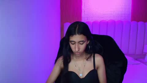 Snapshot of sofii_tk chatting on May 2026 03:34:01 AM Sofii online show from May 2026 03:34:01 AM