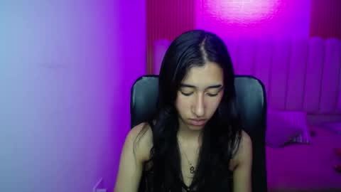 Snapshot of sofii_tk chatting on May 2026 03:26:01 AM Sofii online show from May 2026 03:26:01 AM