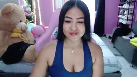 sofia Dreams online show from February 2026 01:07:01 PM