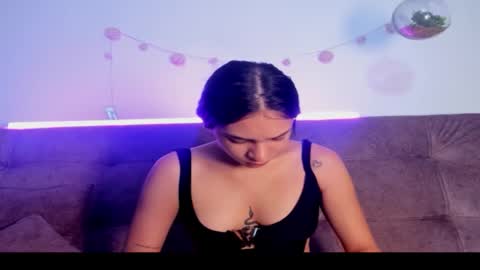 SofiLuxurya online show from December 2025 10:22:01 AM