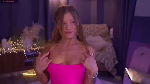 Snapshot of sofitailsss chatting on February 2026 09:09:02 AM Sofia online show from February 2026 09:09:02 AM