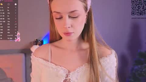 Milisa online show from December 2025 08:47:02 PM