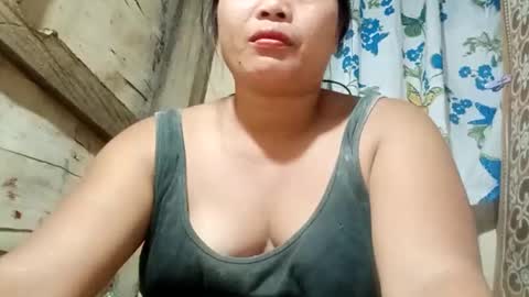 Snapshot of soft_bads chatting on April 2026 11:27:01 AM soft_bads online show from April 2026 11:27:01 AM