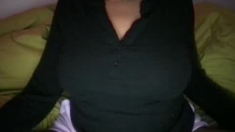 Snapshot of softberrry chatting on December 2025 05:35:01 AM Jade online show from December 2025 05:35:01 AM