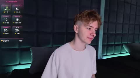 PAUL online show from December 2025 08:38:01 PM