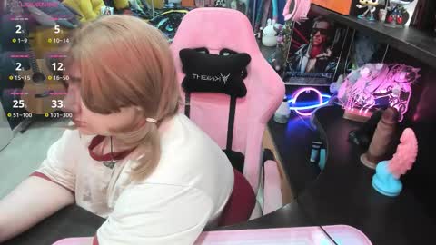 Sofie online show from September 2025 02:38:01 AM