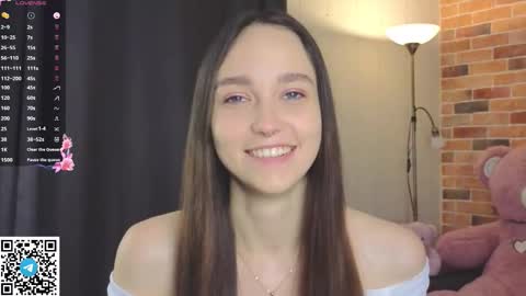 Elly online show from November 2025 06:12:01 AM