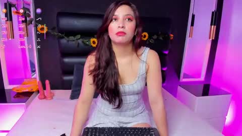 Snapshot of softienymph chatting on September 2025 12:05:01 PM softienymph online show from September 2025 12:05:01 PM