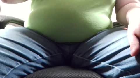 Snapshot of softservestud chatting on May 2026 01:36:01 AM softservestud online show from May 2026 01:36:01 AM