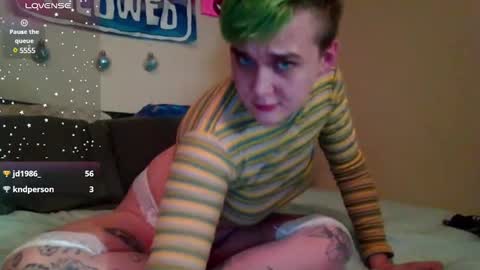 Snapshot of softtboyfriend chatting on December 2024 01:28:02 AM Day online show from December 2024 01:28:02 AM