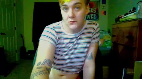 Snapshot of softtboyfriend chatting on September 2025 02:44:01 AM Day online show from September 2025 02:44:01 AM