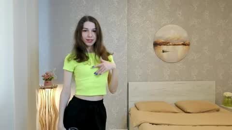 Kelly online show from April 2026 09:38:01 AM