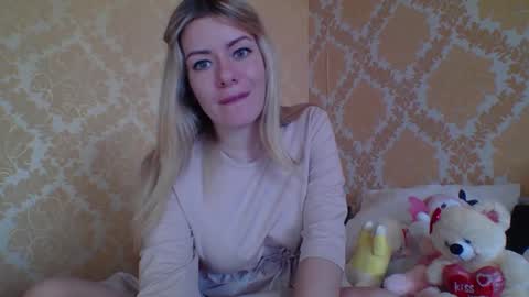 softy_aura online show from June 2026 02:33:01 PM