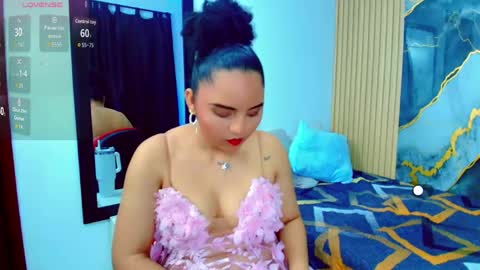 Sol Latiana online show from June 2026 03:40:01 AM